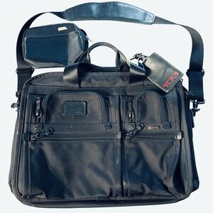 Tumi Alpha T-Pass Expandable Briefcase Laptop Bag Nylon Black 26145DH Reg $475